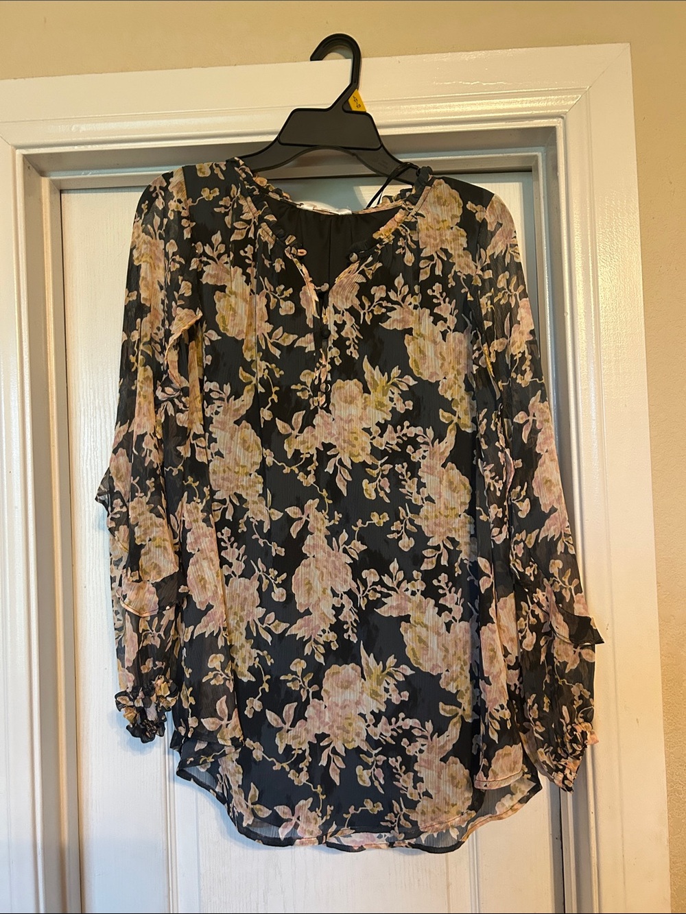 NWT Lauren Conrad Floral Peasant Blouse - Black with Pink Floral sz L